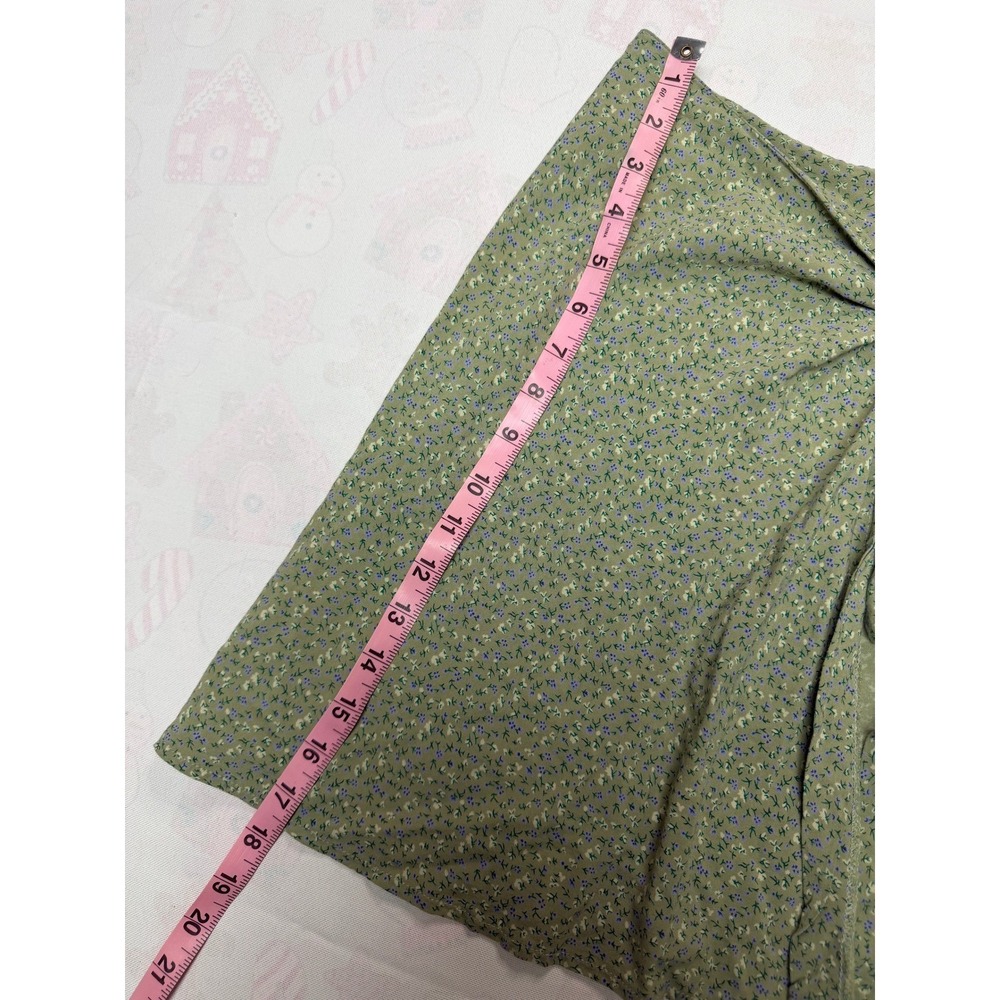 Brandy Melville Green Floral Wrap Mini Skirt Sage Ditsy Flower Coquette MD112 - Picture 5 of 7